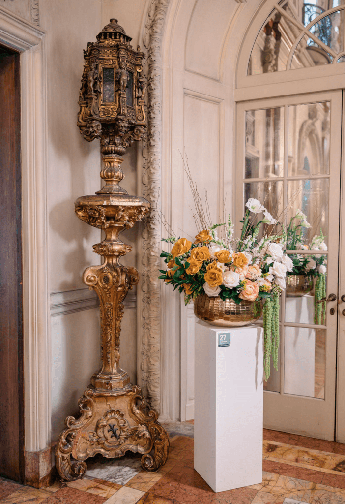 Art in Bloom DC, JR Flowers, copper and white roses